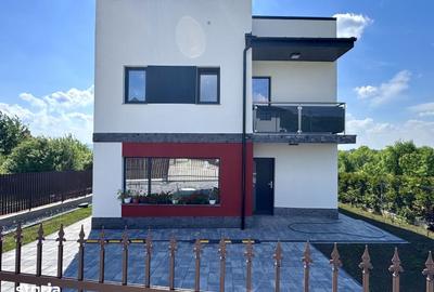 Casă cu 4 camere cu Teren 480 Mp în Bucium