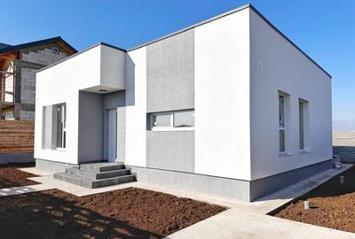 Casa individuala - 3 camere - 2 bai - teren 330mp - 1