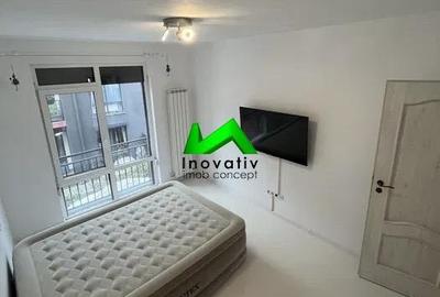 Apartament cu 3 camere decomandat în Hipodrom 4