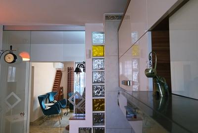 Apartament cu 3 camere semidecomandat, mobilat în Micro 17 - 12