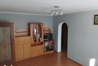 Apartament cu 3 camere în Micro 16 - 6