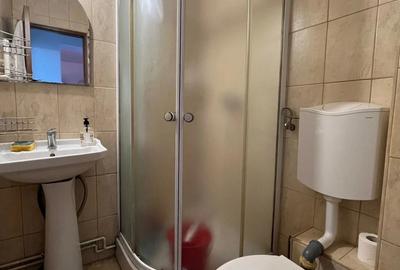 Proprietar vand apartament 2 camere - 3