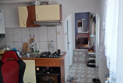 Casă cu 3 camere cu Teren 434 Mp în Ceremac - 8