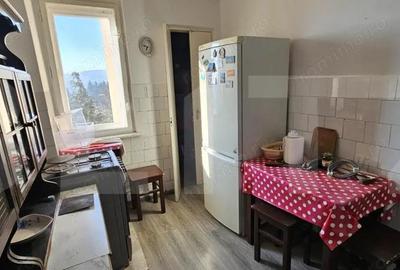 Apartament cu 4 camere semidecomandat în Simeria - 7
