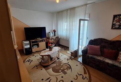 Apartament cu 2 camere decomandat în Central - 2