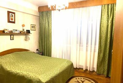 Apartament cu 3 camere decomandat în Capitale - 18