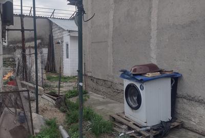 Casă individuală cu 6 camere în Palazu Mare