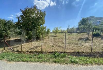 Teren de 1500 mp, în Aghireș - 1