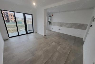 Apartament cu 3 camere semidecomandat în Giroc - 9