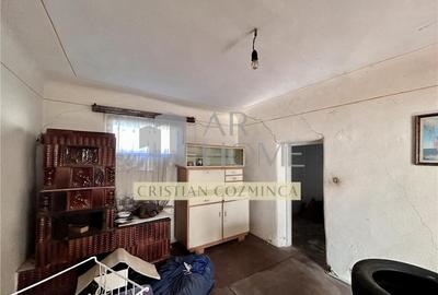 Casă cu 4 camere cu Teren 2243 Mp în Românești - 9