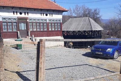 Casă cu 4 camere în Pietrari - 6