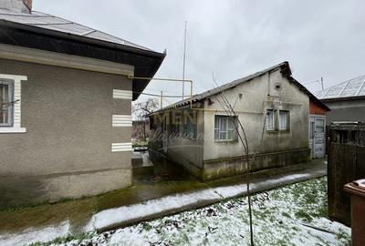 Casă individuală cu 6 camere cu Canalizare în Tomșani - 2