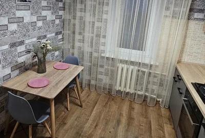 Apartament cu 2 camere decomandat în Obor
