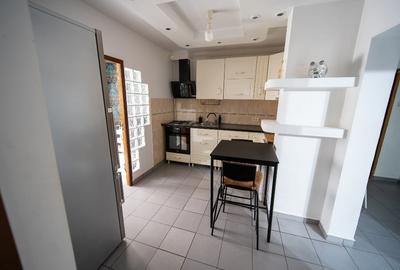 Apartamente de închiriat zona Decebal, Sector 3 - 6