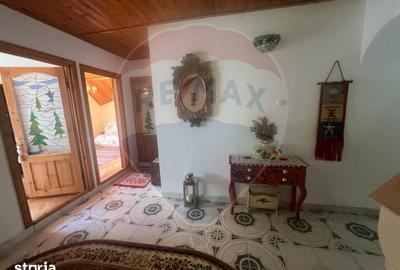 Casă cu Teren 2362 Mp în Tulnici - 17