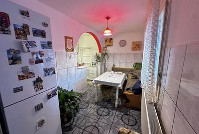 Casă individuală cu 7 camere cu Canalizare în Sânmartin - 11