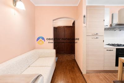 Apartament cu 3 camere semidecomandat, mobilat în Central - 1