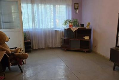 Ap. 2 cam. decomandat, etaj 2, Sid - Vest - 2