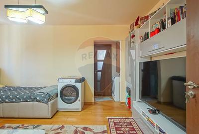 Apartament cu 2 camere decomandat în Electroprecizia - 9