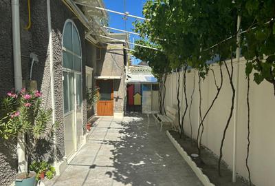 Casa 5 camere, caramida, Teren - 250 mp, zona Centrala - 7