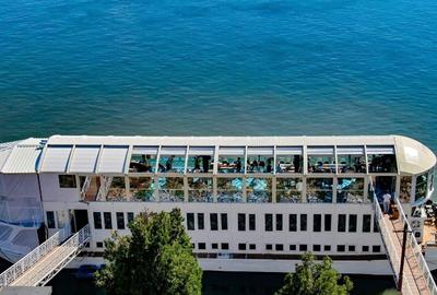 Afacere profitabila Restaurant plutitor 3 etaje Pagaya Yacht in Portul Giurgiu