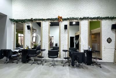 OX603 Oportunitate de Afacere - Salon de Infrumusetare Premium - 21
