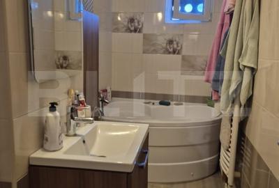 Apartament 4 camere, 85 mp, zona 7 Noiembrie - 7