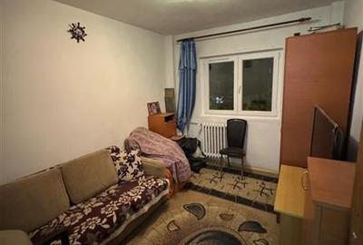 Vanzare Apartament 4 Camere Semidecomandat Piata Sudului-Tulnici - 2