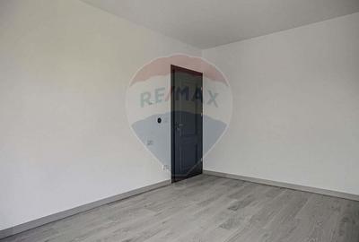 Apartament nou de vanzare cu 3 camere la Adora Park - 4