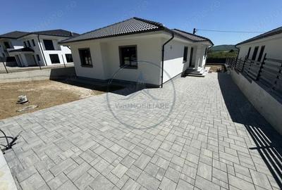 Casă cu 4 camere cu Teren 450 Mp în Central - 3