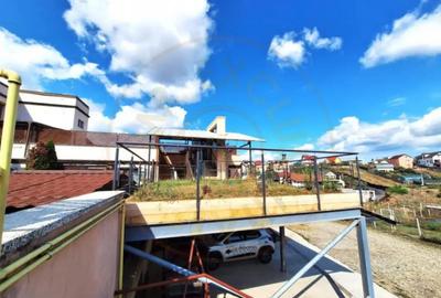 Apartament cu 3 camere decomandat în Geamăna - 8