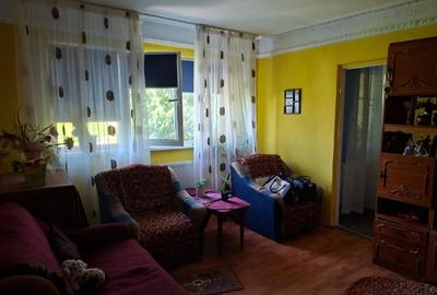 Apartament 2 camere et 3 4