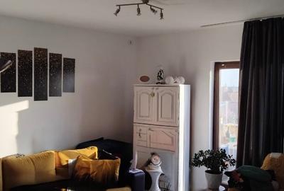 Apartament cu 2 camere decomandat, mobilat în Giarmata-Vii - 2