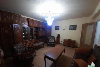 Bulevardul Decebal-Voronet-in exclusivitate 2 camere - 17