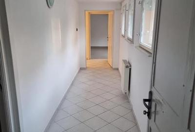 Casă individuală cu 10 camere cu Teren 700 Mp în Zorilor - 13