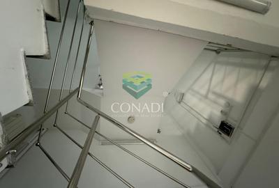 Casă individuală cu 15 camere cu Canalizare în Cotroceni - 11