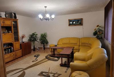 Casă cu 6 camere cu Teren 1300 Mp în Central - 8