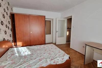 Apartament cu 3 camere decomandat în Central - 2