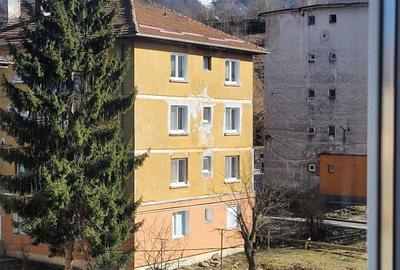 Apartament cu 2 camere decomandat în Central - 2