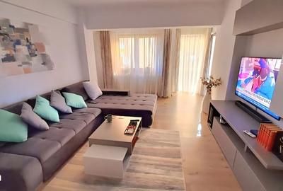 Apartament cu 2 camere decomandat în Tractorul