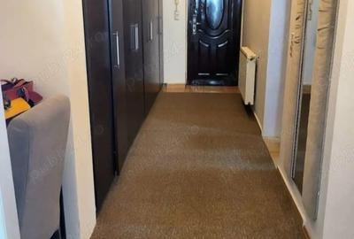 Apartament 2 camere 2 balcoane 1bucatarie 1 baie decomandat et 2 din 3 - 4