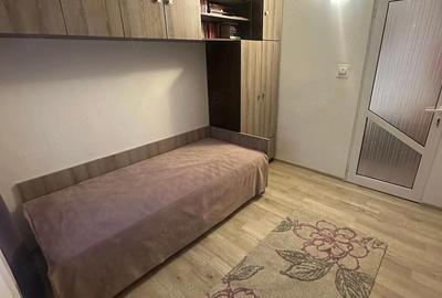 Apartament cu 3 camere decomandat în Milcov - 2