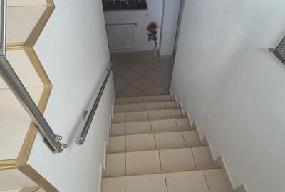 Casă cu 5 camere cu Teren 250 Mp în Central - 7