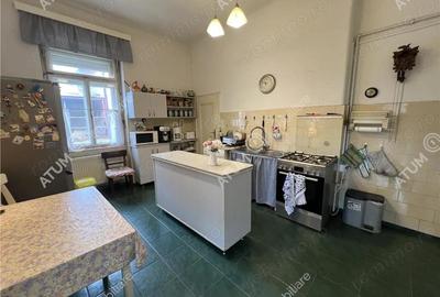 Casa individuala cu 4 camere si teren 900 mp zona Calea Poplacii - 19