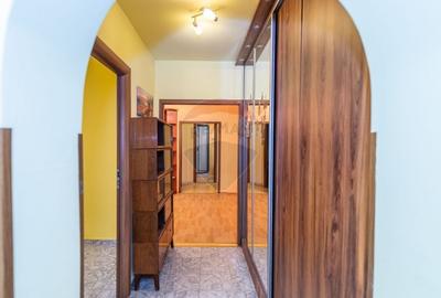 Apartament cu 3 camere semidecomandat, mobilat în Tei - 6