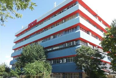 Birou, 90 mp în Central