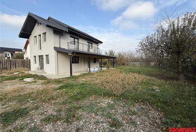 Casă cu 3 camere cu Teren 1000 Mp în Central - 16
