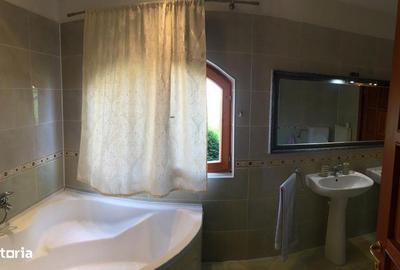 Casă cu 4 camere cu Teren 800 Mp în Livezeni - 7