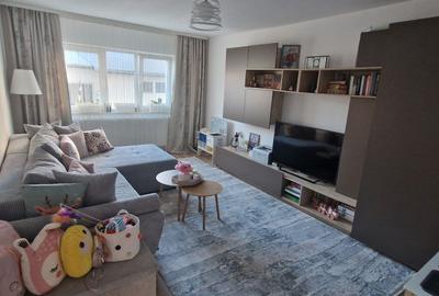 Apartament cu 3 camere decomandat în Gherla - 7