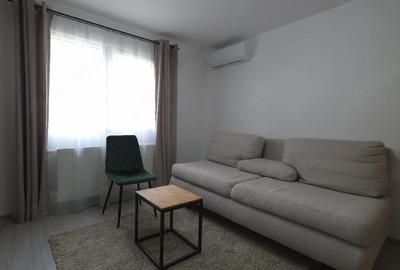 Garsonieră decomandată în Tudor